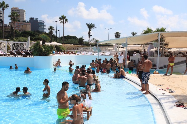 Riviera on Sunday 
